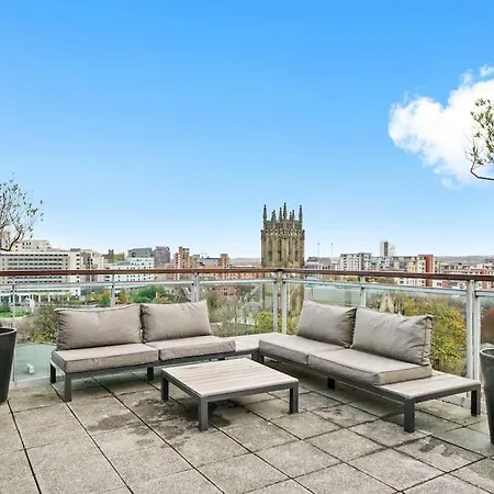 Apartment The Ultimate Penthouse In Leeds - 3 Balconies