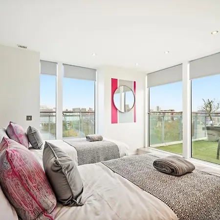 The Ultimate Penthouse In Leeds - 3 Balconies * Leeds (West Yorkshire)