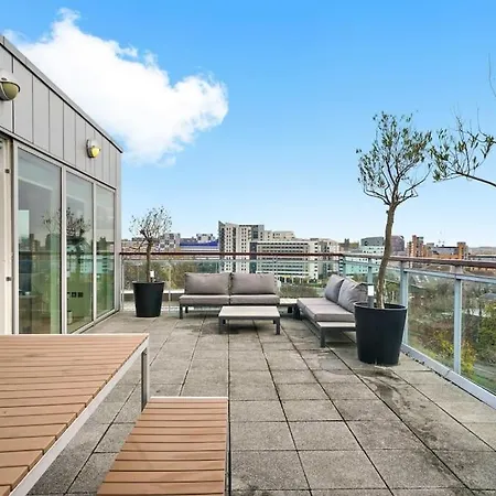 Apartment The Ultimate Penthouse In Leeds - 3 Balconies